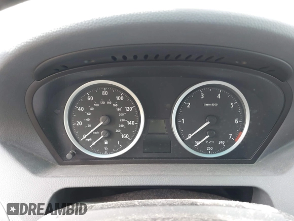 2005 BMW 6 Series 645Ci with VIN WBAEK73475B322960, listed as a IAAI auction lot 41044973 with Not Provided miles. Bid and sale history available at carsss.com. Image 7.