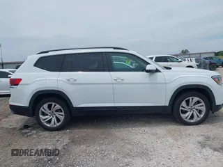 2021 Volkswagen Atlas SE with VIN 1V2HR2CA7MC556625, listed as a IAAI auction lot 42401730 with 75,261 mi miles and . Bid and sale history available at DreamBid. Image 13.