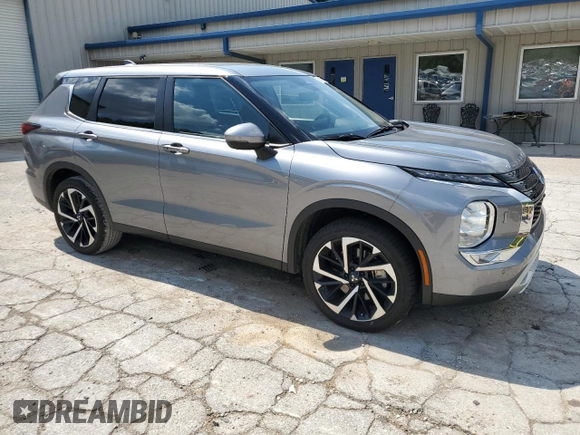 2023 Mitsubishi Outlander SE z VIN JA4J4UA8XPZ022107, wystawiony jako Copart lot #60740804 z przebiegiem 46 295 mil mil oraz Szkoda całkowita • Salvage title. Historia ofert i sprzedaży dostępna na DreamBid. Obrazek 4.