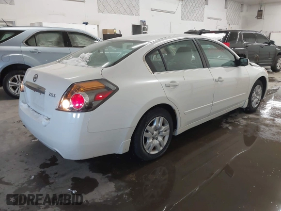 2012 Nissan Altima S z VIN 1N4AL2AP7CC136833, wystawiony jako IAAI lot #41566783 z przebiegiem 160 957 mil mil oraz . Historia ofert i sprzedaży dostępna na DreamBid. Obrazek 4.