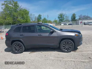 2021 Jeep Cherokee Latitude Lux with VIN 1C4PJMMNXMD153105, listed as a IAAI auction lot 42116047 with 153,011 mi miles and . Bid and sale history available at carsss.com. Image 13.