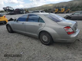 2007 Mercedes-Benz S 550 with VIN WDDNG71X27A106885, listed as a Copart auction lot 54573435 with 182,539 mi miles and Salvage title. Bid and sale history available at DreamBid. Image 2.