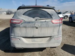 2018 Jeep Cherokee Latitude Plus with VIN 1C4PJLLX0JD584108, listed as a Copart auction lot 47093205 with 62,208 mi miles and Salvage Title. Bid and sale history available at carsss.com. Image 6.
