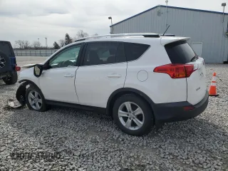 2013 Toyota RAV4 XLE with VIN 2T3RFREV9DW003401, listed as a Copart auction lot 49673955 with Not provided miles and Salvage title. Bid and sale history available at DreamBid. Image 2.