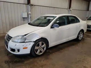 2008 Volkswagen Jetta SE с VIN 3VWRZ71K58M139438, выставлен на аукционе Copart как лот 56908155 с пробегом 91 592 миль миль и Списание • Salvage title. История ставок и продаж доступна на DreamBid. Изображение 1.