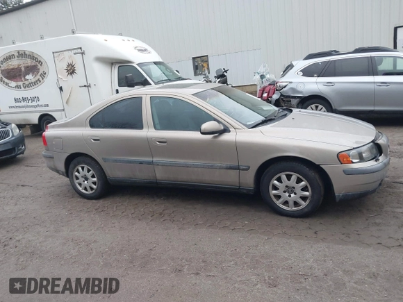 2001 Volvo S60 with VIN YV1RS61R012013431, listed as a IAAI auction lot 41193065 with 179,844 mi miles. Bid and sale history available at carsss.com. Image 13.