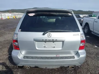 2006 Acura MDX with VIN 2HNYD18216H525330, listed as a IAAI auction lot 41637522 with 221,104 mi miles. Bid and sale history available at carsss.com. Image 16.