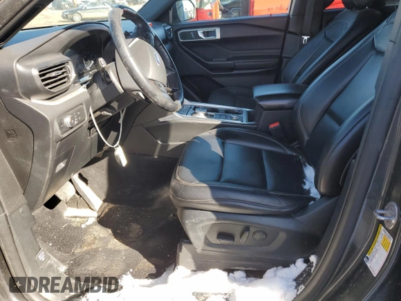 2020 Ford Explorer XLT z VIN 1FMSK8DH5LGB74302, wystawiony jako Copart lot #44644915 z przebiegiem 125 263 mil mil oraz Szkoda całkowita • Salvage title. Historia ofert i sprzedaży dostępna na DreamBid. Obrazek 7.