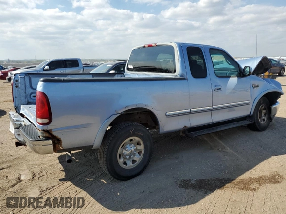 1998 Ford F-250 с VIN 1FTPX28L6WKB05420, выставлен на аукционе Copart как лот 72421204 с пробегом 166 399 миль миль и Списание • Salvage title. История ставок и продаж доступна на DreamBid. Изображение 3.