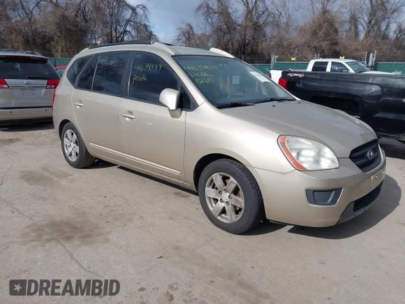 2007 Kia Rondo LX Base with VIN KNAFG525X77050706, listed as a IAAI auction lot 41639889 with 139,095 mi miles. Bid and sale history available at carsss.com. Image 1.