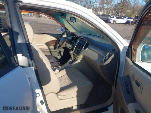 2006 Toyota Highlander w/3rd Row with VIN JTEEP21A660159923, listed as a IAAI auction lot 41861857 with 241,089 mi miles. Bid and sale history available at carsss.com. Image 5.
