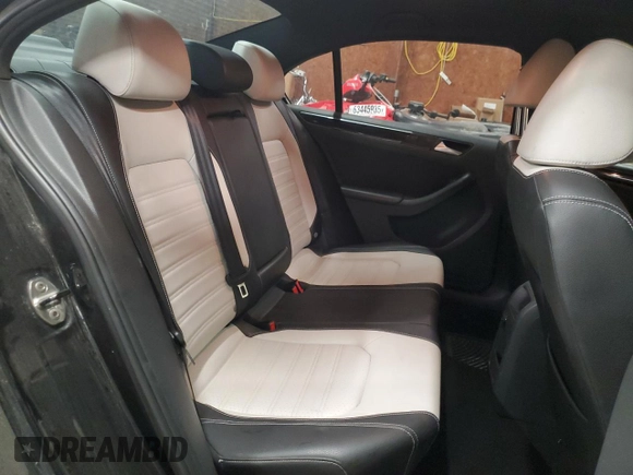 2015 Volkswagen Jetta SE with VIN 3VWD17AJ7FM213318, listed as a Copart auction lot 64006705 with 116,741 mi miles and Salvage title. Bid and sale history available at DreamBid. Image 10.