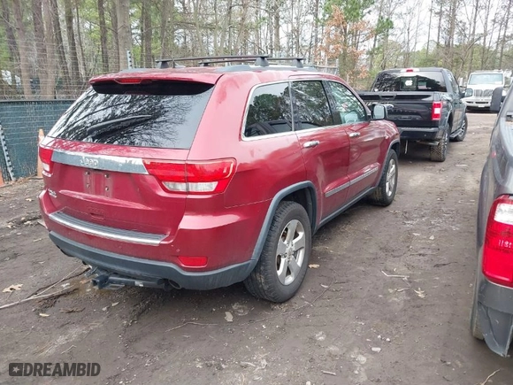 2013 Jeep Grand Cherokee Limited with VIN 1C4RJFBT4DC657211, listed as a IAAI auction lot 41750112 with 175,173 mi miles. Bid and sale history available at carsss.com. Image 4.
