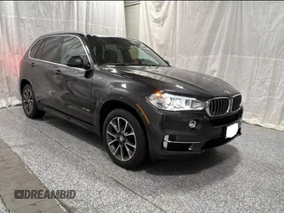 2017 BMW X5 xDrive35i z VIN 5UXKR0C30H0V79957, wystawiony jako Copart lot #57825565 z przebiegiem 42 146 mil mil oraz Czysty tytuł • Clean title. Historia ofert i sprzedaży dostępna na DreamBid. Obrazek 1.