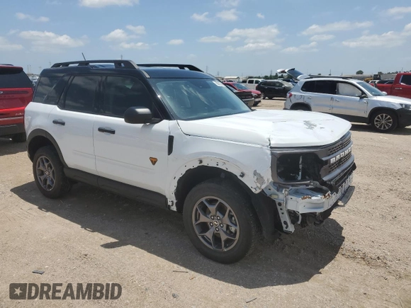 2024 Ford Bronco Sport Badlands z VIN 3FMCR9D90RRF27061, wystawiony jako Copart lot #56312745 z przebiegiem 5 670 mil mil oraz Szkoda całkowita • Salvage title. Historia ofert i sprzedaży dostępna na DreamBid. Obrazek 4.