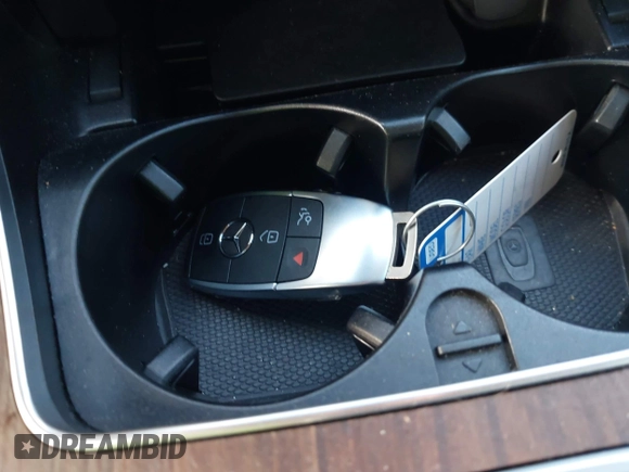 2022 Mercedes-Benz GLC 300 with VIN W1N0G8DB0NG057604, listed as a IAAI auction lot 42381397 with 29,171 mi miles and . Bid and sale history available at DreamBid. Image 11.