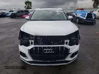 2019 Audi Q3 Premium Plus with VIN WA1BECF39K1082024, listed as a Copart auction lot 39402854 with 29,317 mi miles. Bid and sale history available at carsss.com. Image 5.