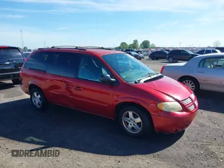 2005 Dodge Caravan SXT z VIN 2D4GP44LX5R134827, wystawiony jako IAAI lot #42077646 z przebiegiem 210 169 mil mil oraz . Historia ofert i sprzedaży dostępna na DreamBid. Obrazek 1.