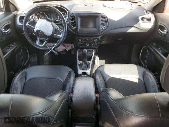 2019 Jeep Compass Latitude with VIN 3C4NJCBB1KT743968, listed as a Copart auction lot 53071465 with 60,678 mi miles and Salvage title. Bid and sale history available at DreamBid. Image 8.