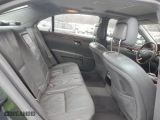 2009 Mercedes-Benz S-Class 5.5L V8 with VIN WDDNG71X09A258635, listed as a Copart auction lot 45342355 with 177,566 mi miles and Clean Title. Bid and sale history available at carsss.com. Image 10.