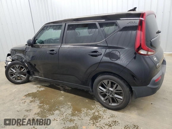 2022 Kia Soul EX with VIN KNDJ33AUXN7799041, listed as a Copart auction lot 83771604 with 63,578 mi miles and Clean Title. Bid and sale history available at carsss.com. Image 2.