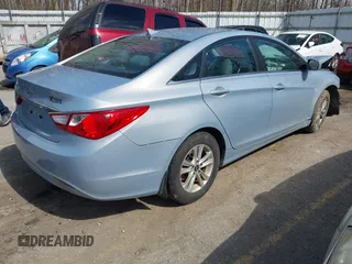 2013 Hyundai Sonata GLS with VIN 5NPEB4AC7DH789028, listed as a IAAI auction lot 41827734 with 135,624 mi miles and . Bid and sale history available at carsss.com. Image 4.