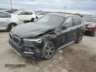 2016 BMW X1 xDrive28i with VIN WBXHT3C37GP886033, listed as a Copart auction lot 39359283 with 61,840 mi miles. Bid and sale history available at carsss.com. Image 1.