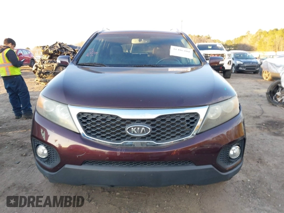 2011 Kia Sorento EX with VIN 5XYKUDA25BG033707, listed as a IAAI auction lot 41406401 with 166,753 mi miles. Bid and sale history available at carsss.com. Image 12.