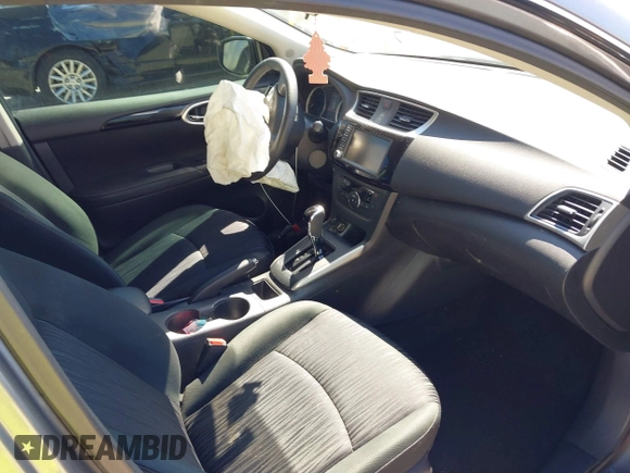 2019 Nissan Sentra SV z VIN 3N1AB7AP5KY310563, wystawiony jako IAAI lot #41742708 z przebiegiem 60 275 mil mil oraz . Historia ofert i sprzedaży dostępna na DreamBid. Obrazek 5.