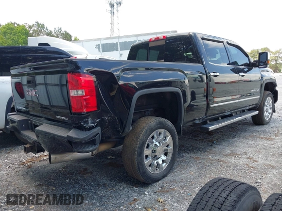 2019 GMC Sierra 2500HD Denali с VIN 1GT12SEY2KF234777, выставлен на аукционе IAAI как лот 42198892 с пробегом 31 836 миль миль и . История ставок и продаж доступна на DreamBid. Изображение 4.
