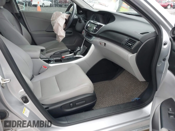 2015 Honda Accord EX-L with VIN 1HGCR2F88FA060043, listed as a IAAI auction lot 41935976 with 88,523 mi miles and . Bid and sale history available at DreamBid. Image 5.