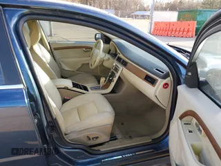 2008 Volvo S80 3.2L with VIN YV1AS982081072485, listed as a IAAI auction lot 41687898 with 1 mi miles. Bid and sale history available at carsss.com. Image 5.