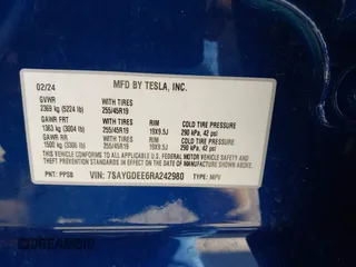 2024 Tesla Model Y Long Range with VIN 7SAYGDEE6RA242980, listed as a IAAI auction lot 40121685 with 9,126 mi miles and . Bid and sale history available at DreamBid. Image 9.