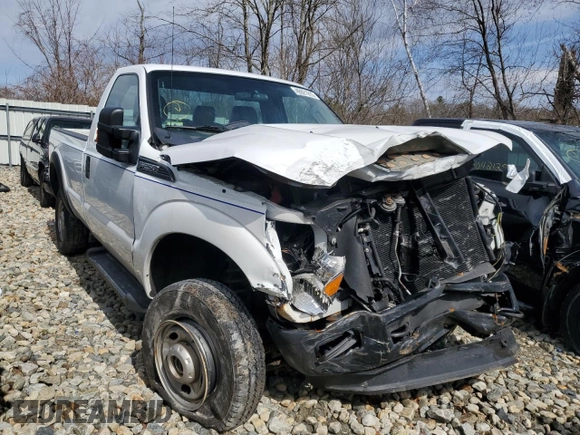 2015 Ford F-250 XLT with VIN 1FTBF2B63FEC37940, listed as a Copart auction lot 49921915 with 87,870 mi miles and Clean title. Bid and sale history available at DreamBid. Image 4.