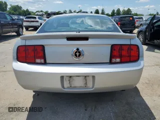 2009 Ford Mustang with VIN 1ZVHT80N095138283, listed as a Copart auction lot 63995925 with 260,699 mi miles and Clean title. Bid and sale history available at DreamBid. Image 6.