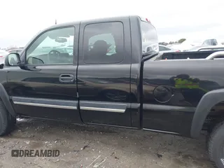 2004 Chevrolet Silverado 1500 with VIN 1GCEK19T14E193948, listed as a IAAI auction lot 41515676 with 188,289 mi miles and . Bid and sale history available at DreamBid. Image 15.