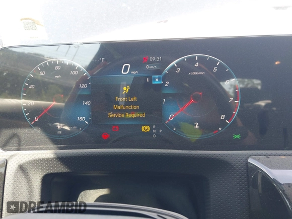 2022 Mercedes-Benz A 220 z VIN W1K3G4FB4NJ367693, wystawiony jako IAAI lot #42101749 z przebiegiem 26 494 mil mil oraz . Historia ofert i sprzedaży dostępna na DreamBid. Obrazek 7.