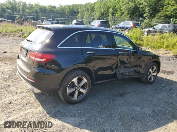 2018 Mercedes-Benz GLC 300 with VIN WDC0G4JB8JV061971, listed as a Copart auction lot 61849395 with 55,549 mi miles and Salvage title. Bid and sale history available at DreamBid. Image 3.