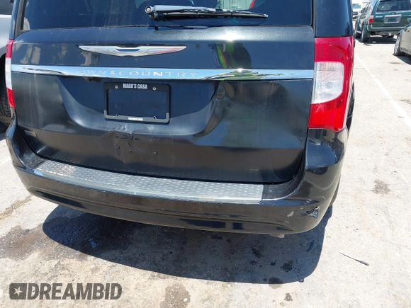 2012 Chrysler Town & Country Touring z VIN 2C4RC1BGXCR313730, wystawiony jako IAAI lot #42431498 z przebiegiem 139 945 mil mil oraz . Historia ofert i sprzedaży dostępna na DreamBid. Obrazek 6.