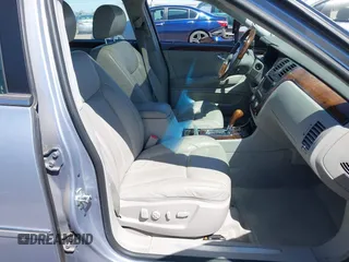 2006 Cadillac DTS w/1SE with VIN 1G6KD57956U188369, listed as a IAAI auction lot 41837341 with 115,417 mi miles. Bid and sale history available at carsss.com. Image 5.