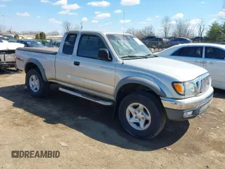 2003 Toyota Tacoma with VIN 5TEWN72N73Z265516, listed as a IAAI auction lot 41886610 with 204,600 mi miles. Bid and sale history available at carsss.com. Image 1.