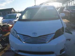 2012 Toyota Sienna XLE with VIN 5TDDK3DCXCS032344, listed as a IAAI auction lot 41205400 with 105,274 mi miles. Bid and sale history available at carsss.com. Image 13.