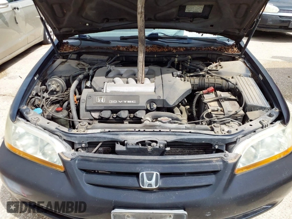 2001 Honda Accord EX z VIN 1HGCG16571A046374, wystawiony jako IAAI lot #42210342 z przebiegiem 184 261 mil mil oraz . Historia ofert i sprzedaży dostępna na DreamBid. Obrazek 10.