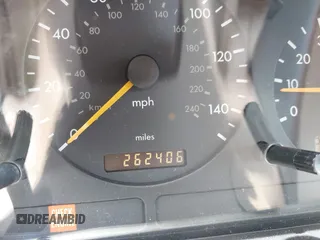 2004 Mercedes-Benz M 500 with VIN 4JGAB75E54A512828, listed as a IAAI auction lot 42579923 with 262,406 mi miles and . Bid and sale history available at DreamBid. Image 12.