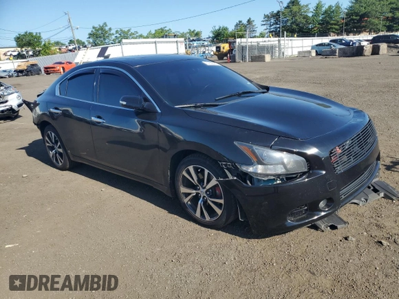2014 Nissan Maxima SV z VIN 1N4AA5AP7EC908175, wystawiony jako Copart lot #61656265 z przebiegiem 282 757 mil mil oraz Szkoda całkowita • Salvage title. Historia ofert i sprzedaży dostępna na DreamBid. Obrazek 4.