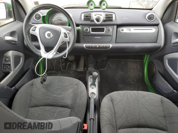 2014 Smart fortwo Passion with VIN WMEEJ9AA2EK763908, listed as a Copart auction lot 56653535 with 26,423 mi miles and Clean title. Bid and sale history available at DreamBid. Image 8.