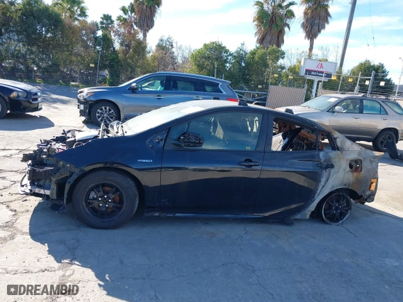 2022 Toyota Prius L Eco with VIN JTDKAMFU0N3161123, listed as a IAAI auction lot 41319184 with 1 mi miles. Bid and sale history available at carsss.com. Image 13.