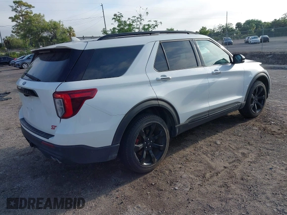 2020 Ford Explorer ST with VIN 1FM5K8GC9LGD03798, listed as a IAAI auction lot 41913678 with 58,772 mi miles. Bid and sale history available at carsss.com. Image 4.