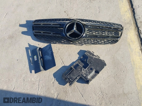 2017 Mercedes-Benz GLS 450 with VIN 4JGDF6EE7HA766672, listed as a IAAI auction lot 41365612 with Not Provided miles and . Bid and sale history available at DreamBid. Image 12.