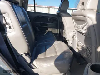 2006 Honda Pilot EX-L with RES with VIN 2HKYF18666H511059, listed as a IAAI auction lot 41719613 with 143,084 mi miles. Bid and sale history available at carsss.com. Image 8.